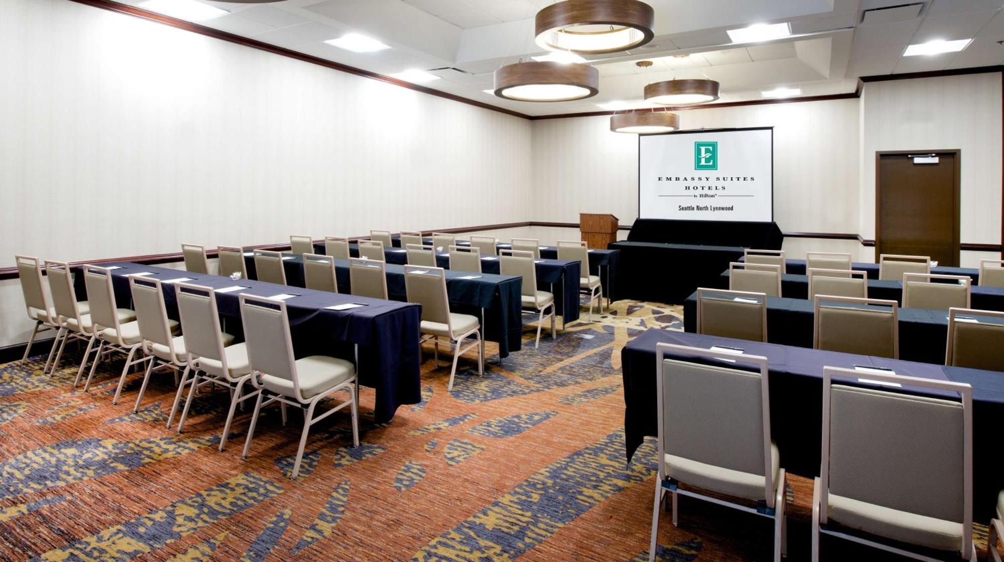 Embassy Suites By Hilton Seattle North Лінвуд Екстер'єр фото